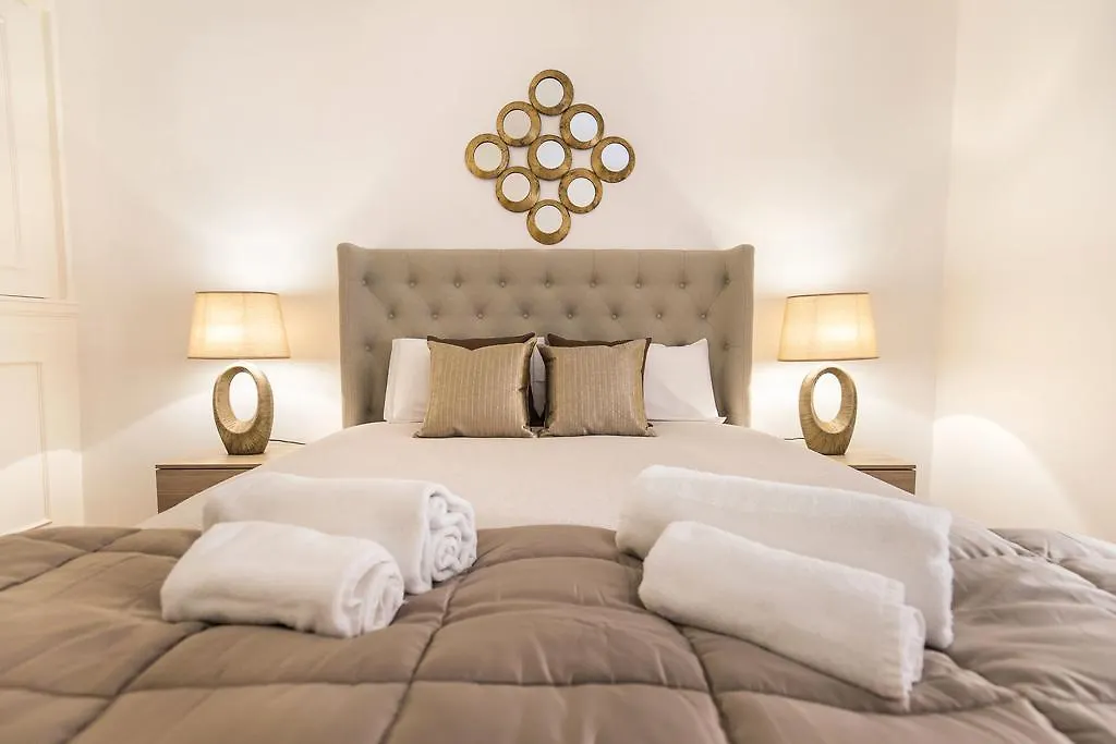 Apartment Lovelystay - Liberdade Unique Style!